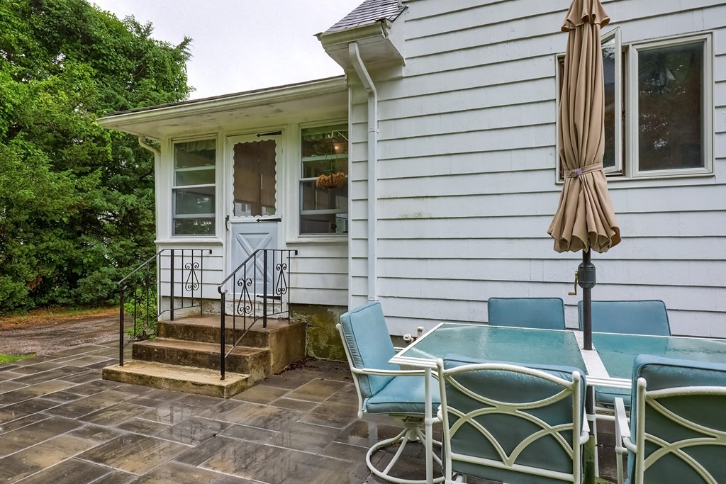 19 Frederick Road Falmouth, MA 02540 - Photo 17 of 18