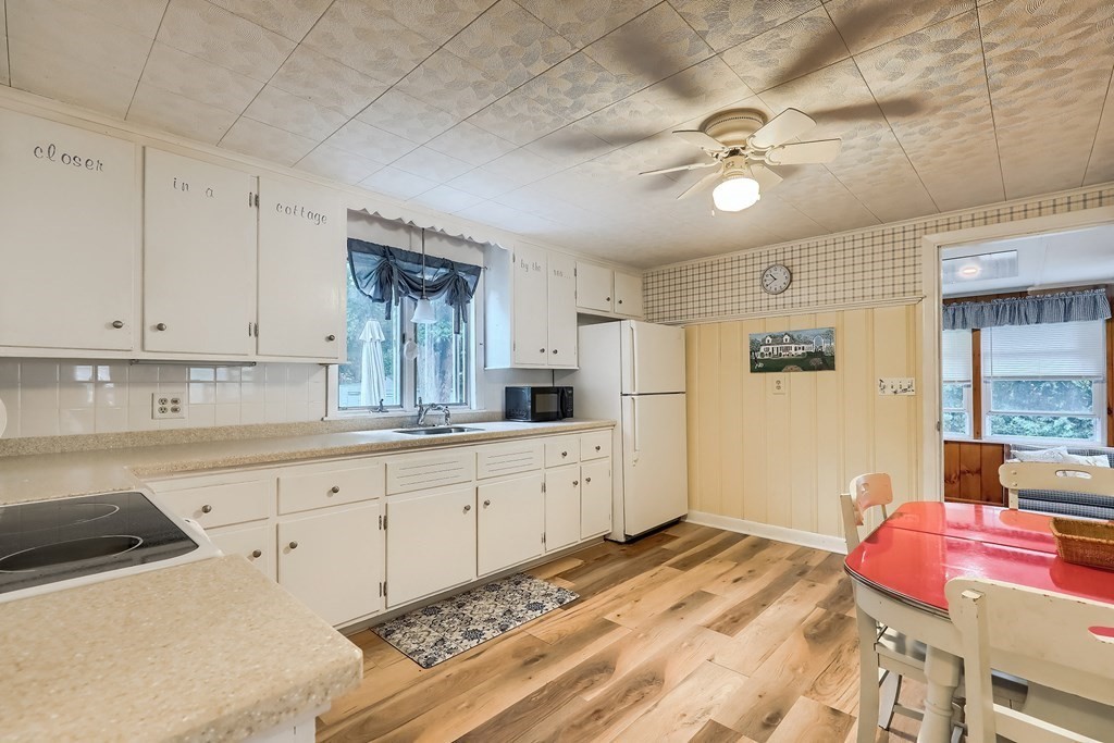 19 Frederick Road Falmouth, MA 02540 - Photo 7 of 18