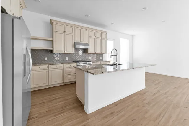 $399,900 | 1426 Northwood Blf Lane, Pinehurst, TX 77362