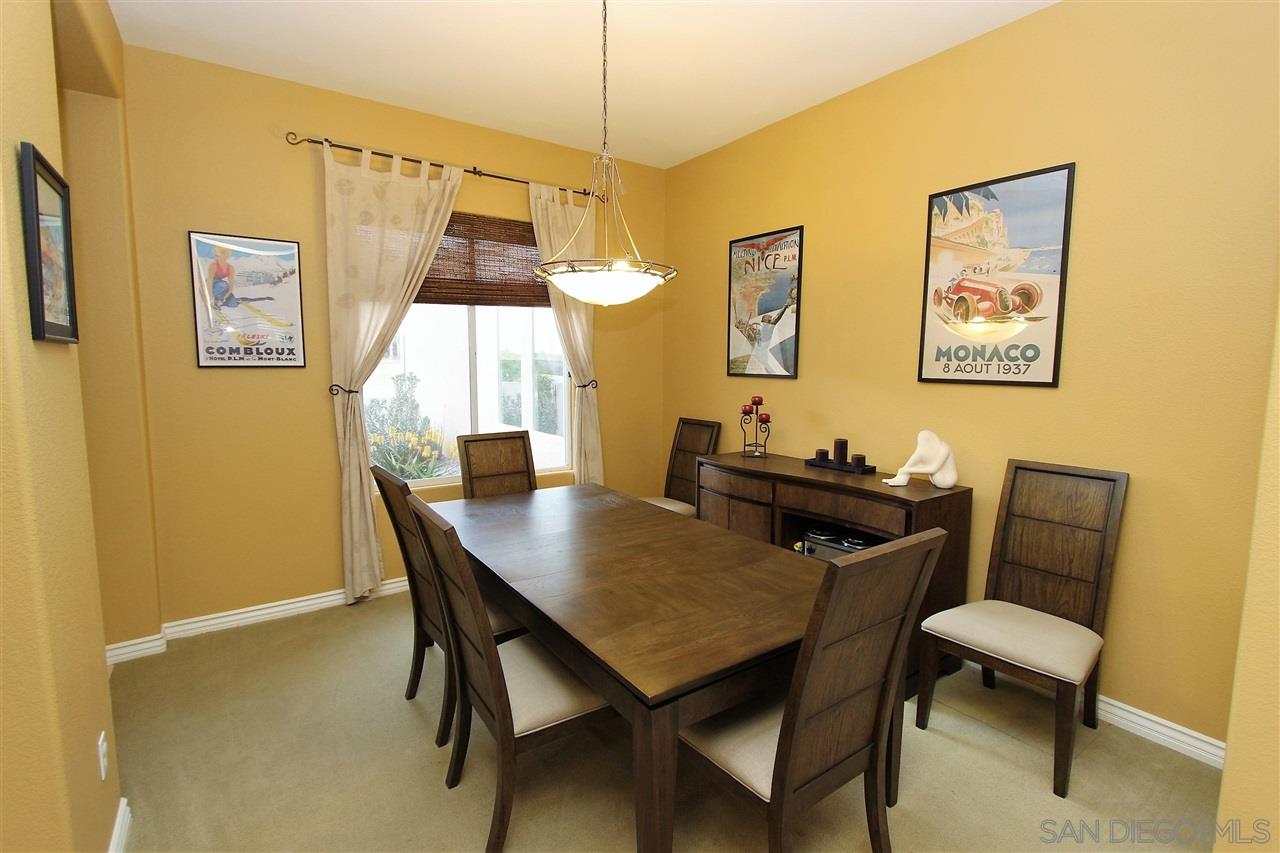1239 Firecrest Fallbrook Ca Fallbrook, CA 92028 - Photo 6 of 25 Gallery Image 6
