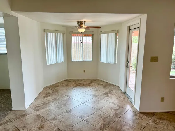 $2,900 | 2601 East Cinnabar Avenue, Phoenix, AZ 85028