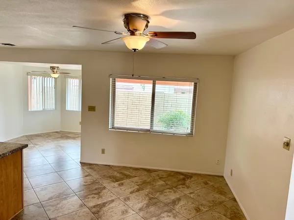 $2,900 | 2601 East Cinnabar Avenue, Phoenix, AZ 85028