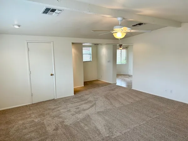 $2,900 | 2601 East Cinnabar Avenue, Phoenix, AZ 85028