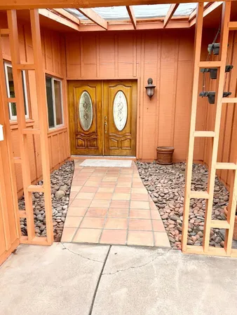 $2,900 | 2601 East Cinnabar Avenue, Phoenix, AZ 85028