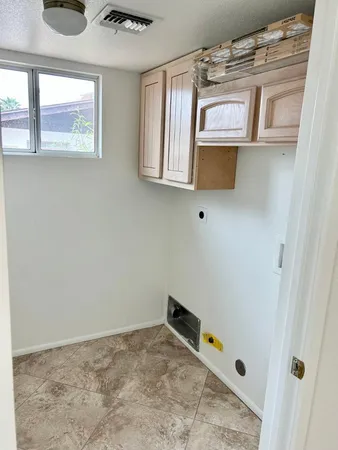 $2,900 | 2601 East Cinnabar Avenue, Phoenix, AZ 85028