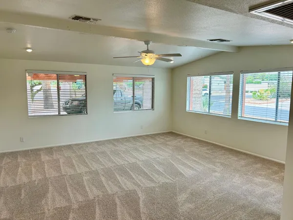 $2,900 | 2601 East Cinnabar Avenue, Phoenix, AZ 85028