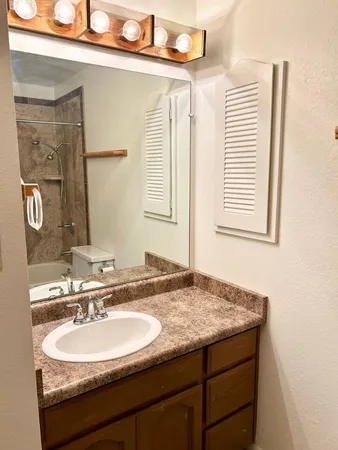 $2,900 | 2601 East Cinnabar Avenue, Phoenix, AZ 85028