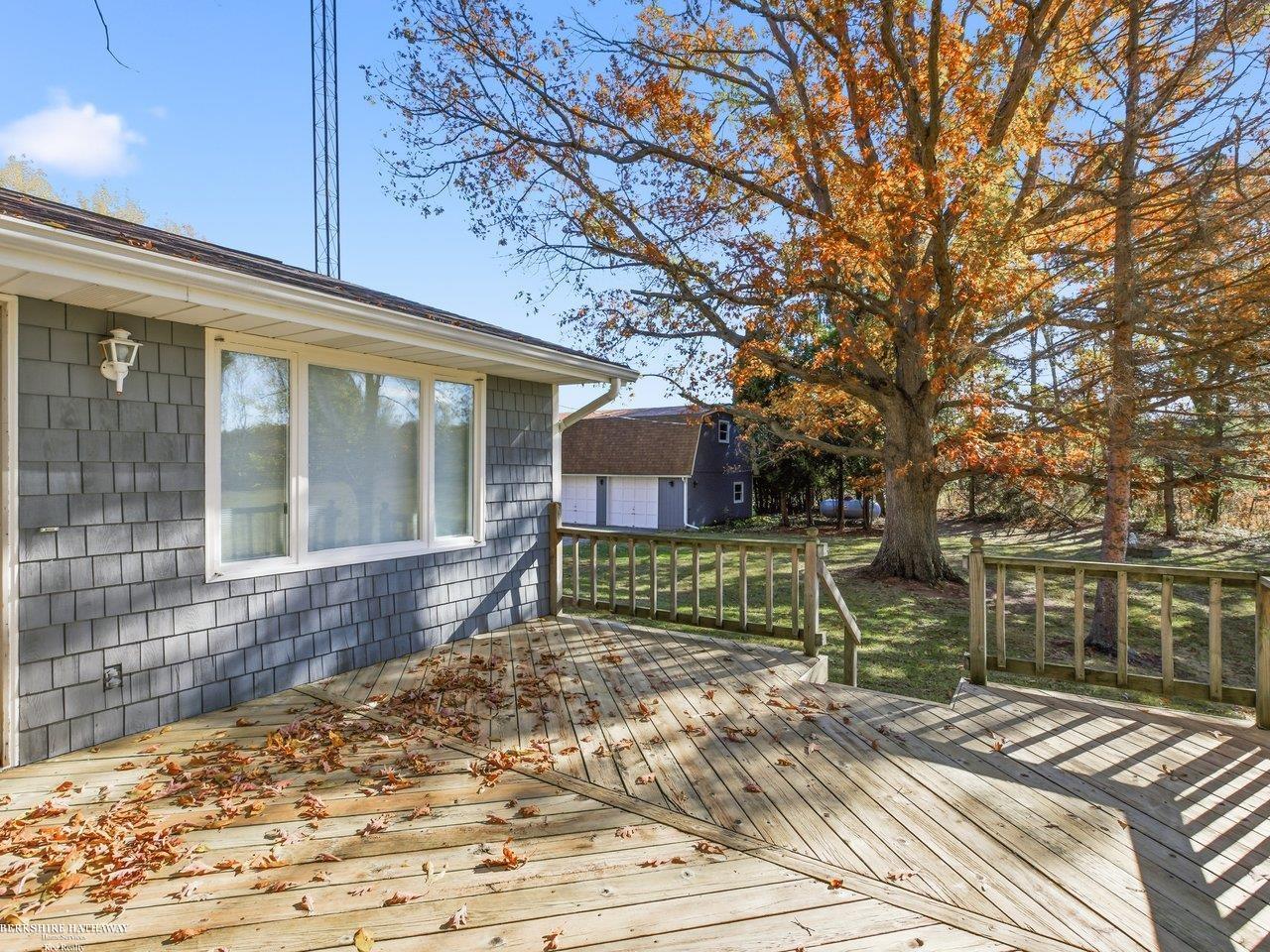 5541 Vincent Road North Street, MI 48049 - Photo 31 of 43 50193556-70073c1d-f61c-4597-8073-6e7fe3f3f526.JPG