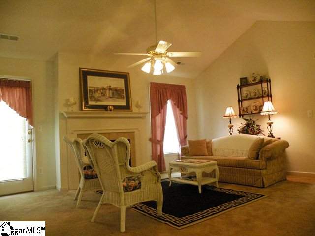 106 East Ridgemount Court Greenville, SC 29617 - Photo 2 of 23 Gallery Image 2