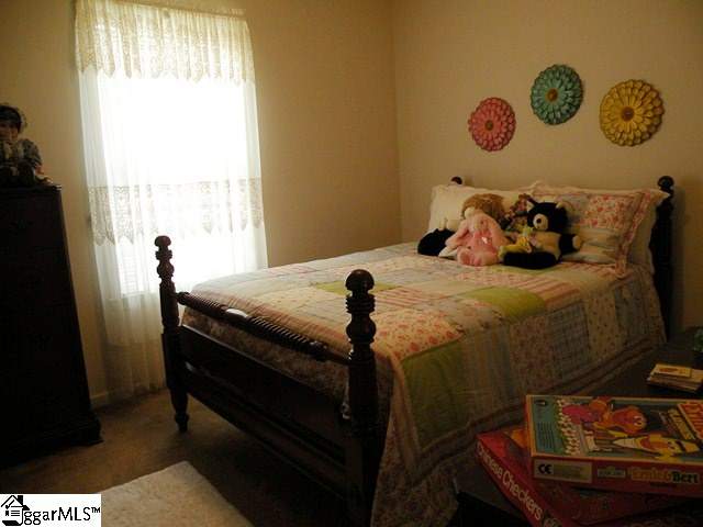 106 East Ridgemount Court Greenville, SC 29617 - Photo 7 of 23 Gallery Image 7