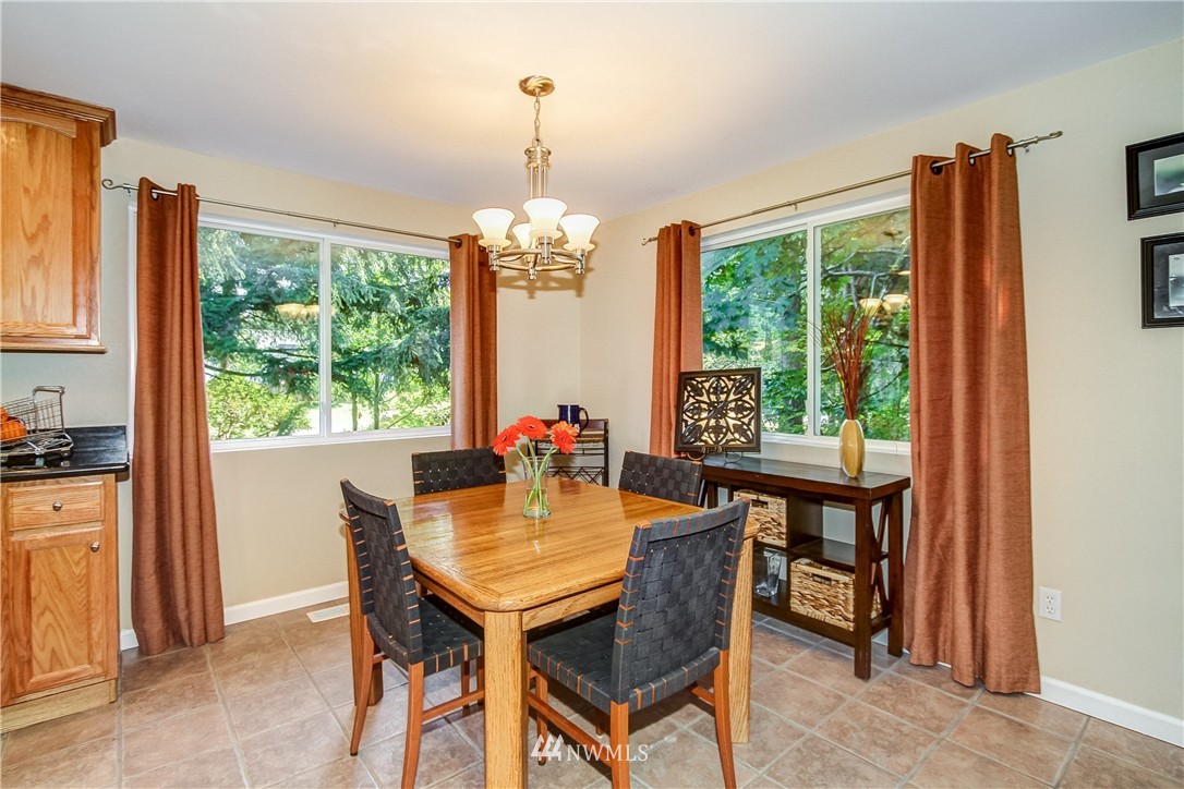 22806 53rd Avenue Southeast Bothell, WA 98021 - Photo 9 of 24