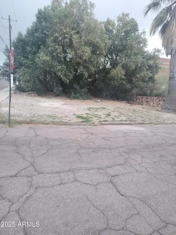 $18,000 | 632 Utah Avenue, Unit 9, Hayden, AZ 85135