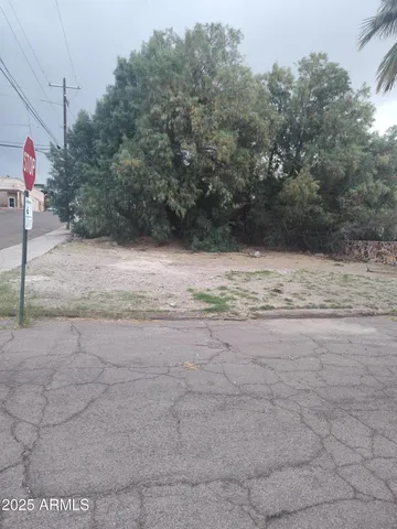 $18,000 | 632 Utah Avenue, Unit 9, Hayden, AZ 85135