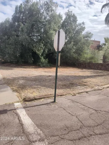 $18,000 | 632 Utah Avenue, Unit 9, Hayden, AZ 85135