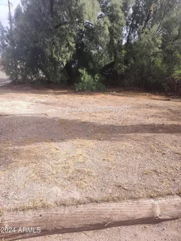 $18,000 | 632 Utah Avenue, Unit 9, Hayden, AZ 85135