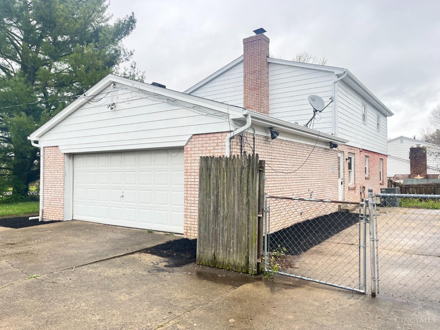 4055 Millikin Road Hamilton, OH 45011 - Photo 4 of 24 Gallery Image 4