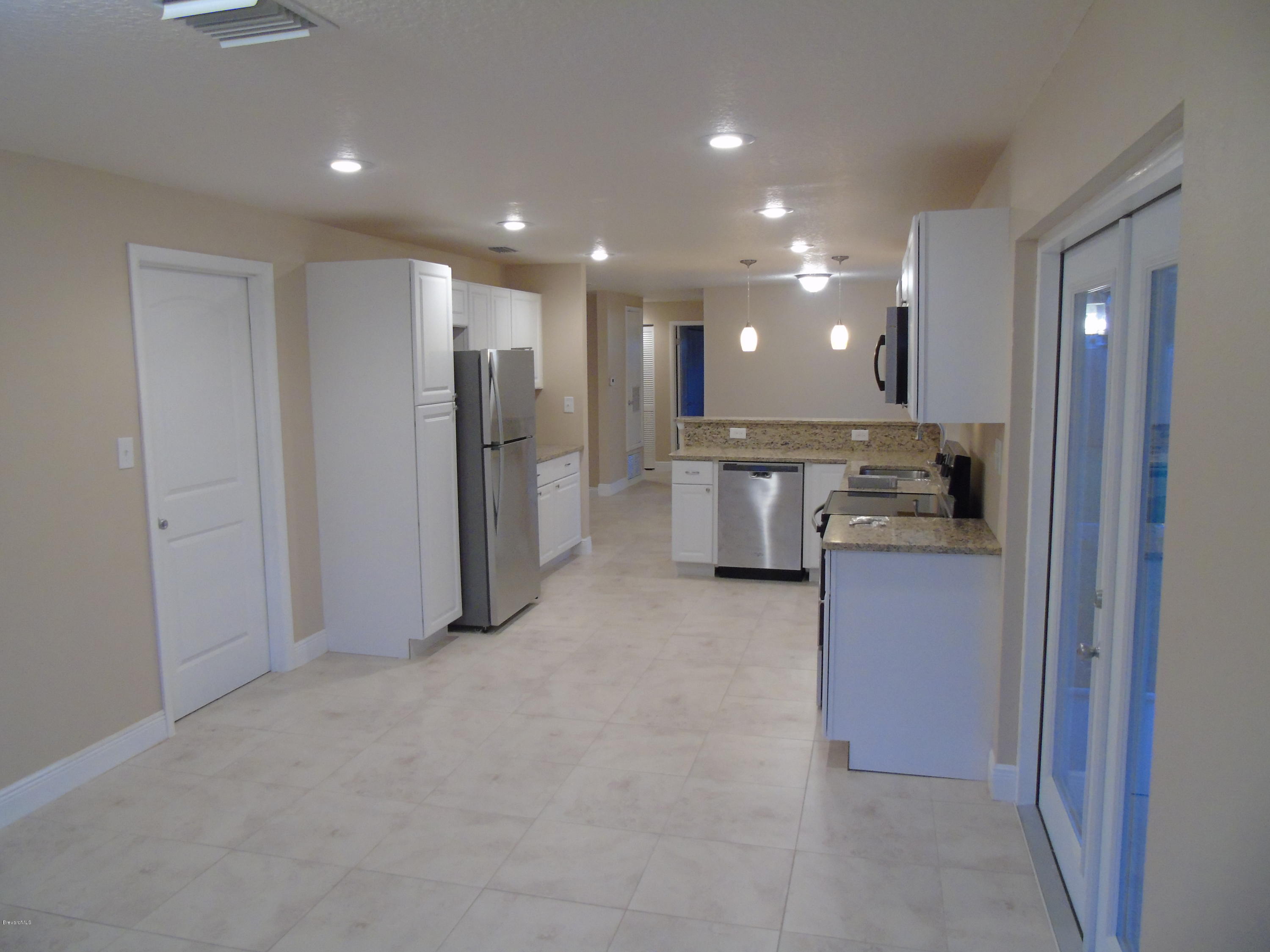 897 Kings Post Road Rockledge, FL 32955 - Photo 8 of 19 DSC00323
