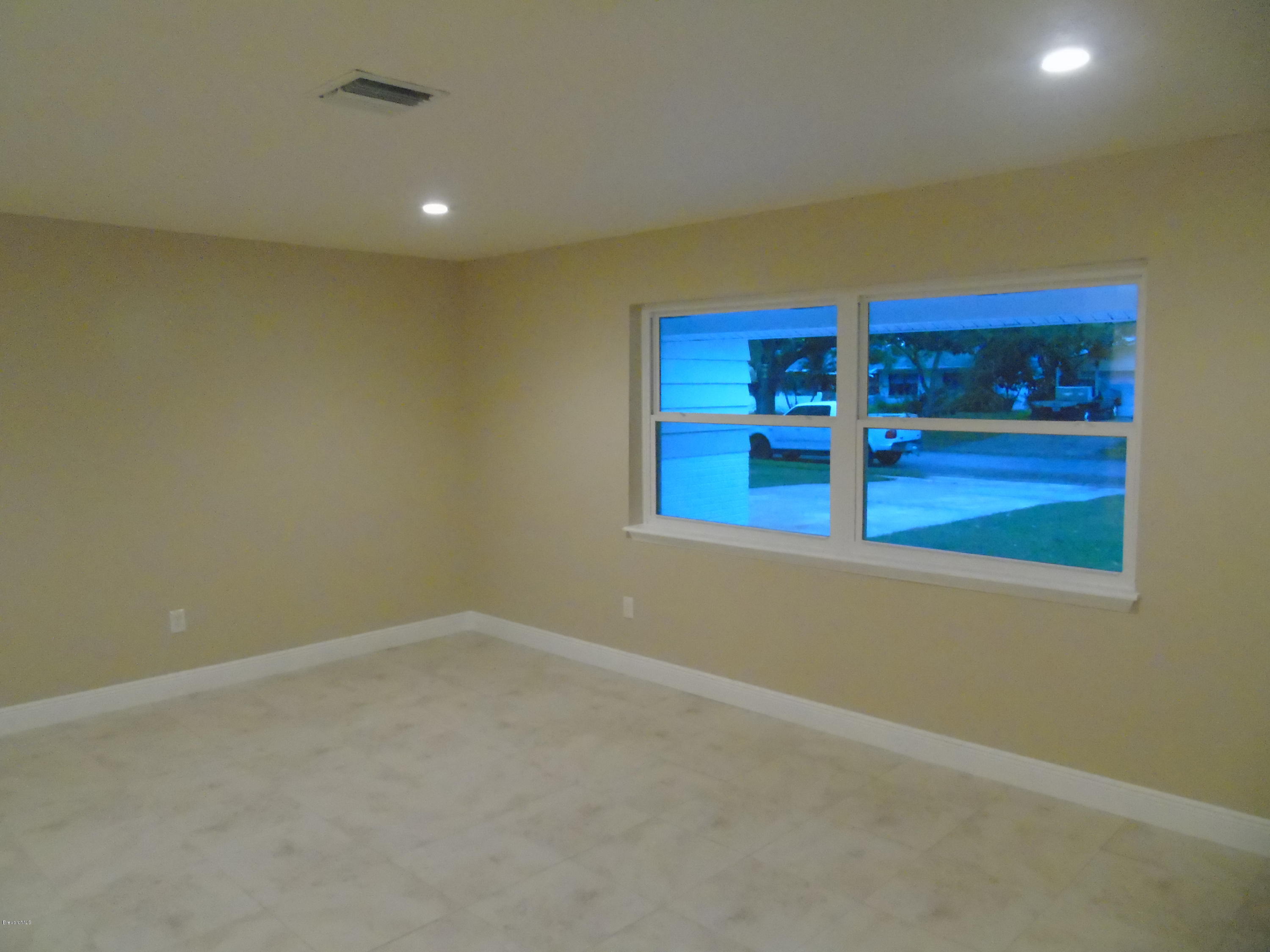 897 Kings Post Road Rockledge, FL 32955 - Photo 10 of 19 DSC00327