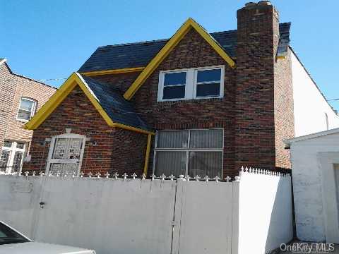 205-12 114th Road Queens, NY 11412 - Photo 1 of 1 Gallery Image 1