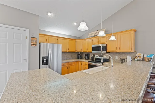 $1,000,000 | 1761 Seagull Court, Osage Beach, MO 65065