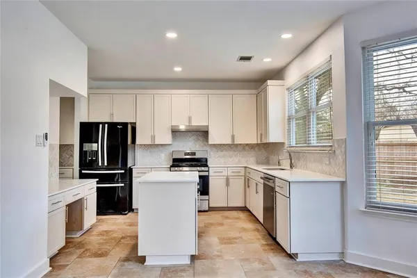 $3,400 | 4065 Honey Bear Loop, Round Rock, TX 78681
