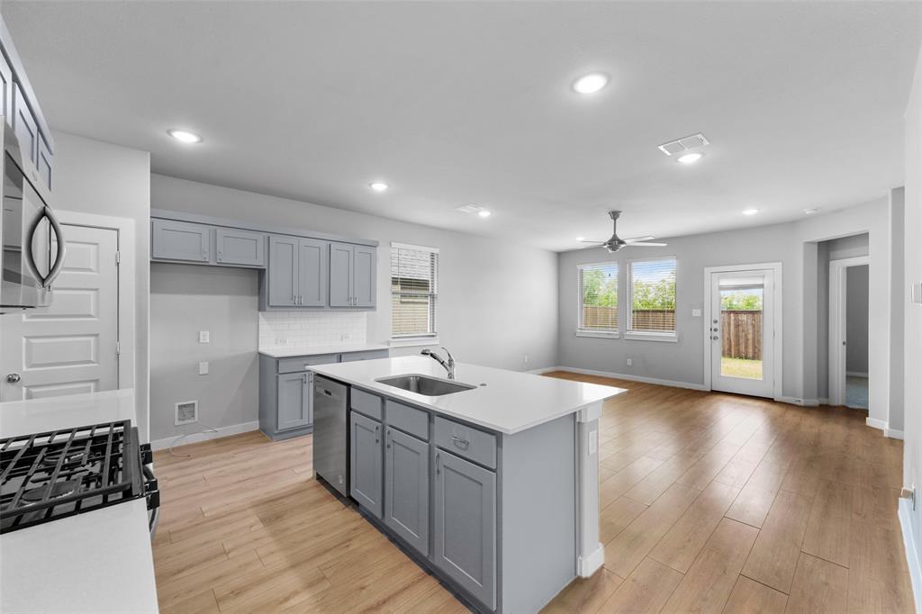 124 Mandarin Street Forney, TX 75126 - Photo 7 of 31