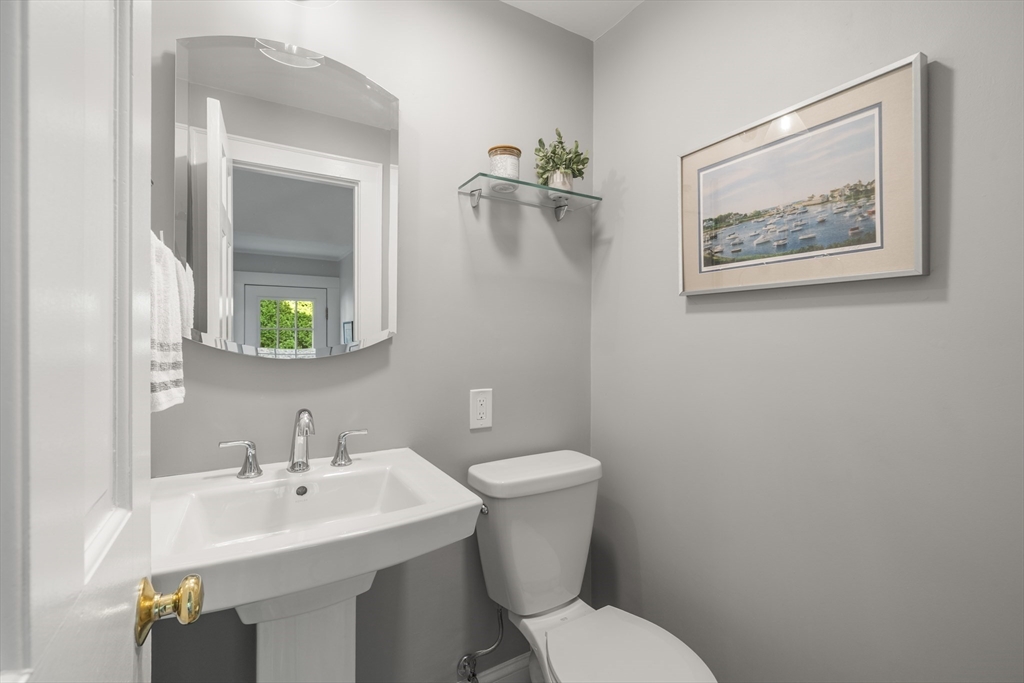 28 Parkway Road Medford, MA 02155 - Photo 18 of 38 Gallery Image 18