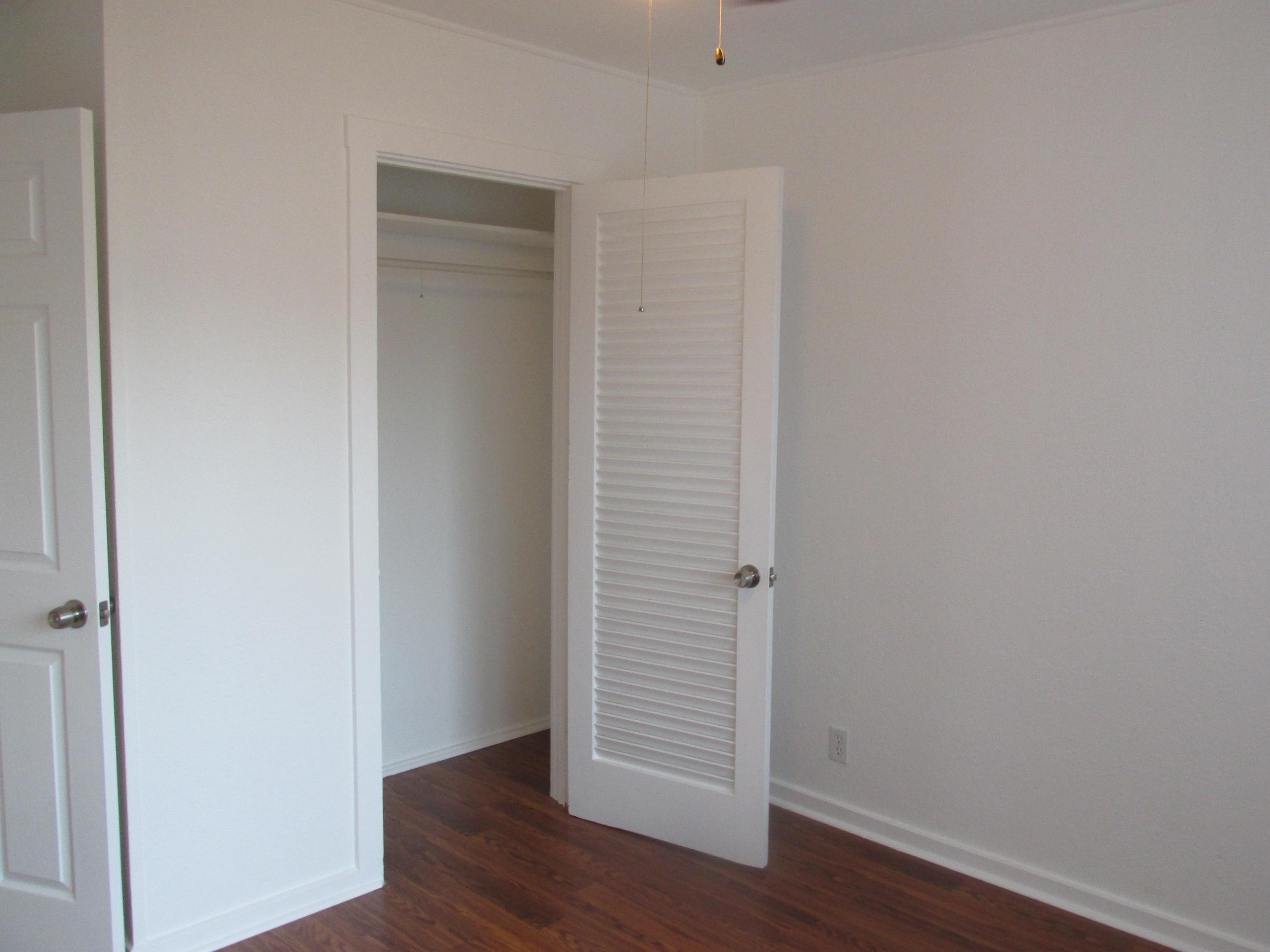 525 Mayflower Road West Palm Beach, FL 33405 - Photo 13 of 27 IMG_1622
