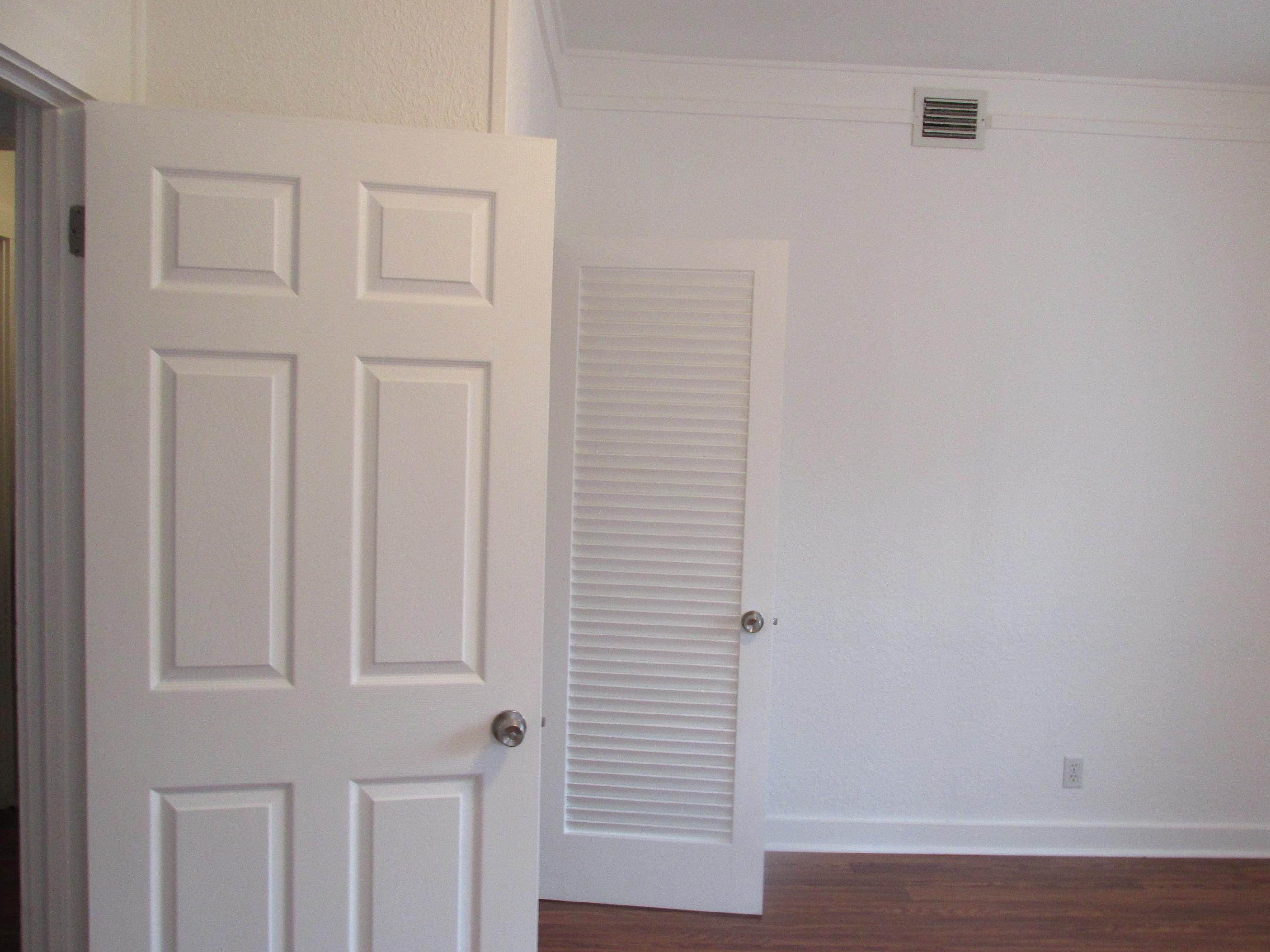 525 Mayflower Road West Palm Beach, FL 33405 - Photo 24 of 27 IMG_1634