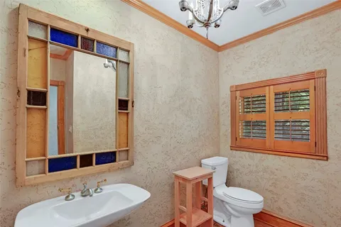 $2,247,000 | 400 East Blanco Bend Drive, Wimberley, TX 78676