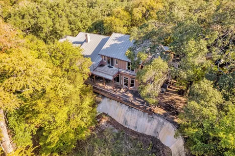 $2,247,000 | 400 East Blanco Bend Drive, Wimberley, TX 78676