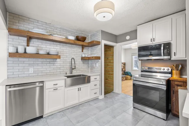 $315,000 | 6828 Corvallis Avenue North, Crystal, MN 55428