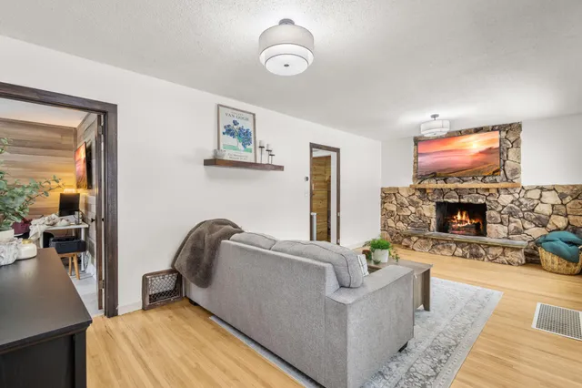 $315,000 | 6828 Corvallis Avenue North, Crystal, MN 55428