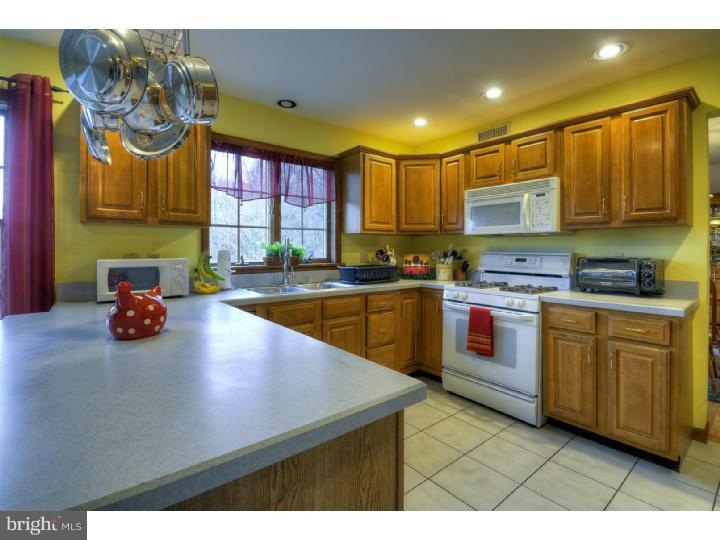 25 Allens Road Hightstown, NJ 08520 - Photo 8 of 19 Gallery Image 8