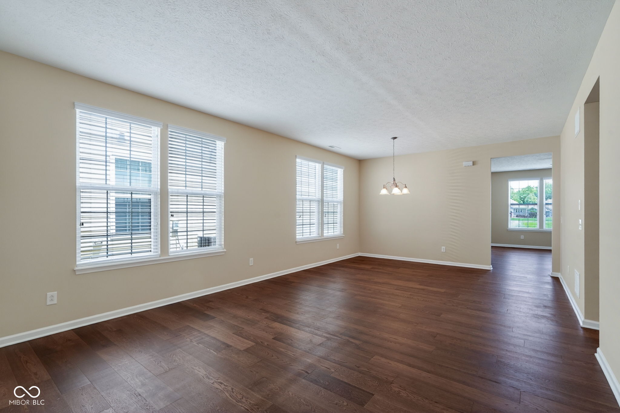 16031 Lambrusco Way Fishers, IN 46037 - Photo 9 of 32
