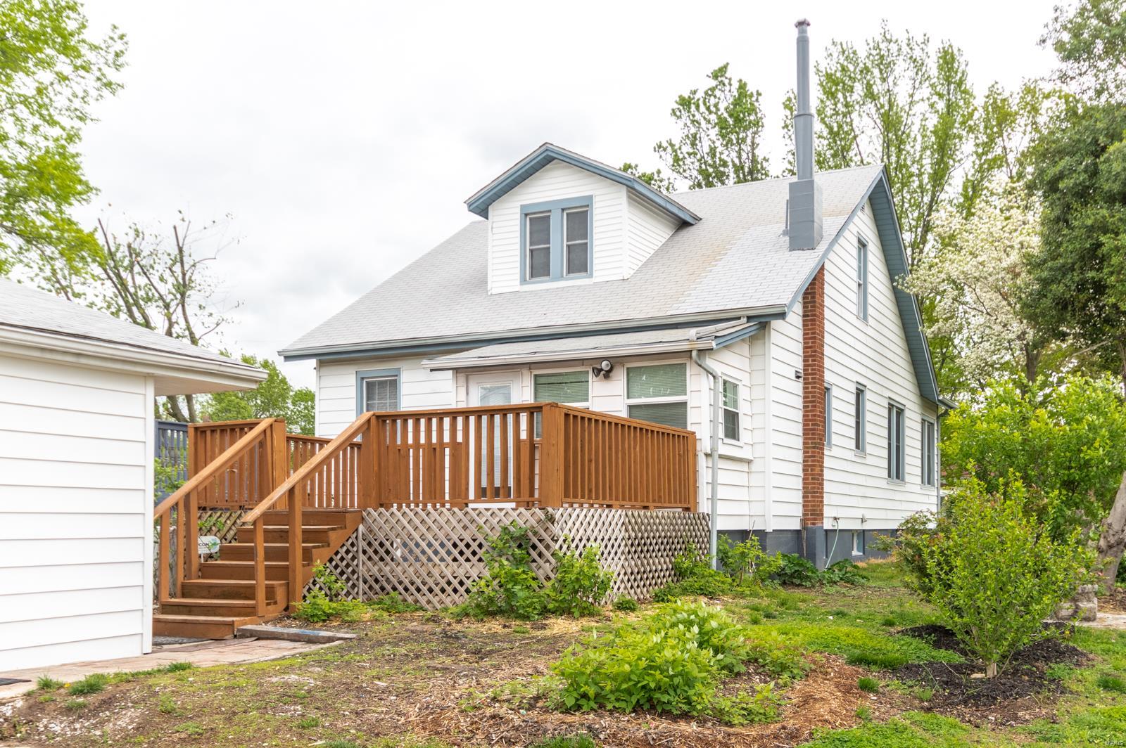 815 South Rapp Avenue Columbia, IL 62236 - Photo 2 of 36 Gallery Image 2