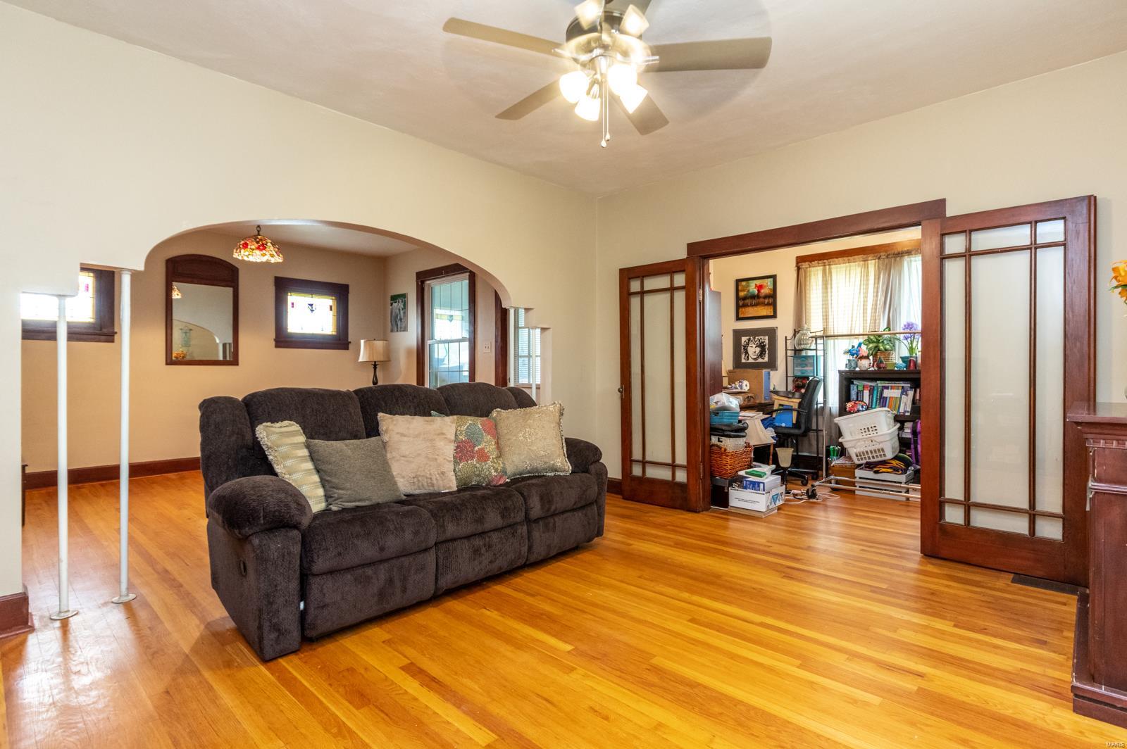 815 South Rapp Avenue Columbia, IL 62236 - Photo 11 of 36 Gallery Image 11
