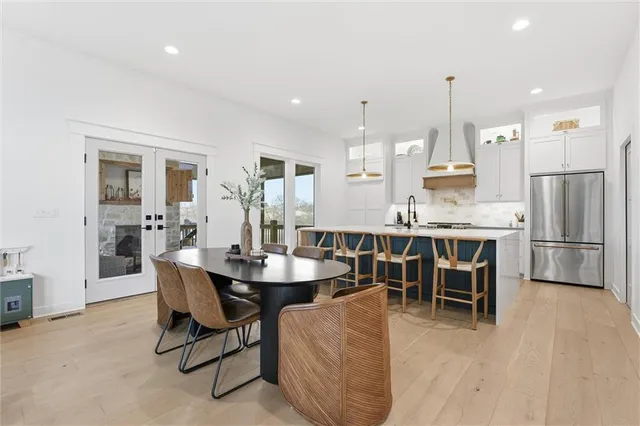 $799,900 | 7604 Northeast 103rd Terrace, Kansas City, MO 64157