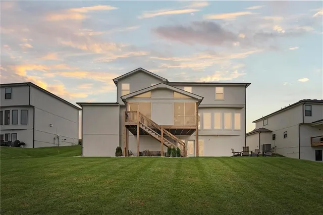 $799,900 | 7604 Northeast 103rd Terrace, Kansas City, MO 64157