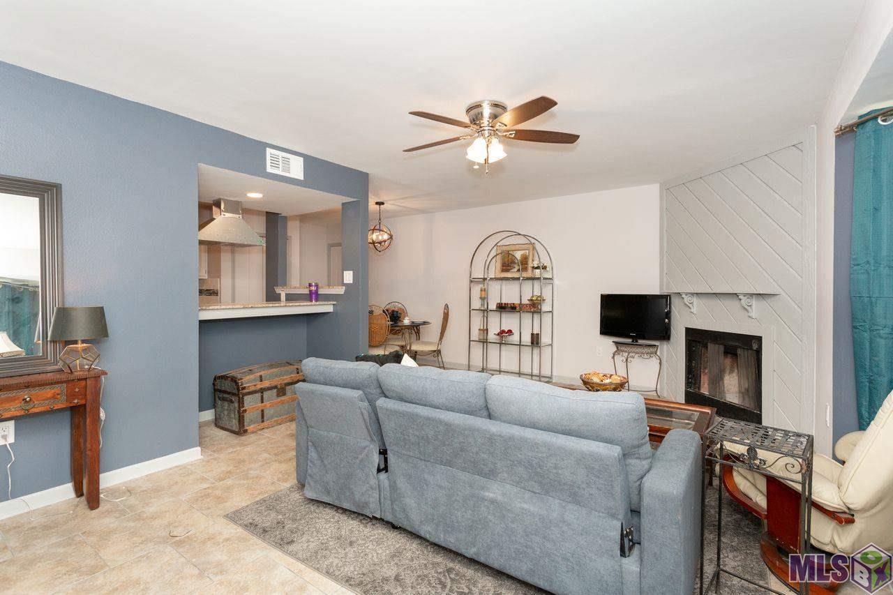 1757 South Brightside View Drive, Unit D Baton Rouge, LA 70820 - Photo 4 of 17 Gallery Image 4