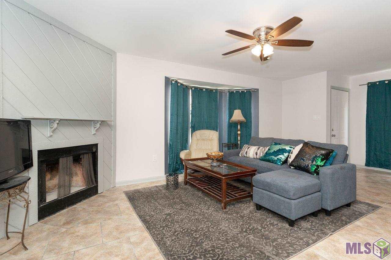 1757 South Brightside View Drive, Unit D Baton Rouge, LA 70820 - Photo 5 of 17 Gallery Image 5