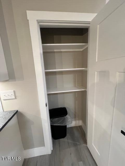 709 North Main Avenue, Unit 4 Erwin, TN 37650 - Photo 7 of 23 IMG_3786