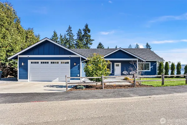 $865,000 | 3040 Classic Avenue Northeast, Bremerton, WA 98310