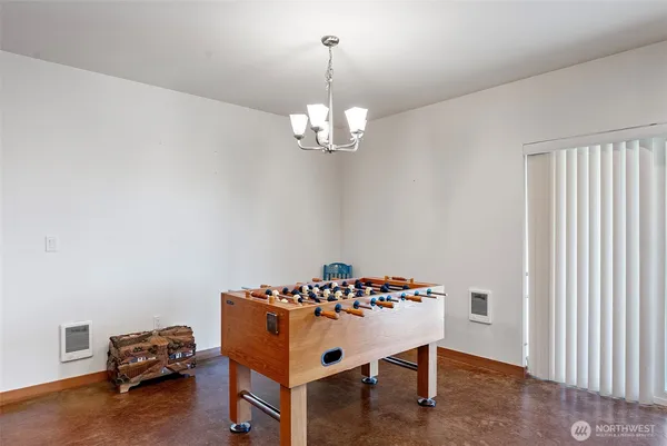 $865,000 | 3040 Classic Avenue Northeast, Bremerton, WA 98310