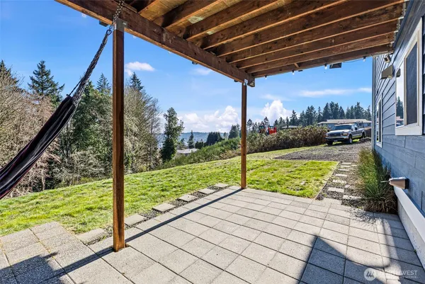 $865,000 | 3040 Classic Avenue Northeast, Bremerton, WA 98310