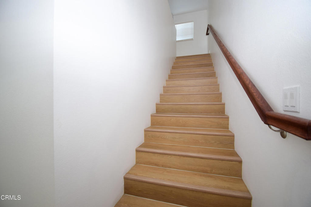 2711 Altus Way, Unit 2 Oxnard, CA 93035 - Photo 5 of 10 a view of entryway