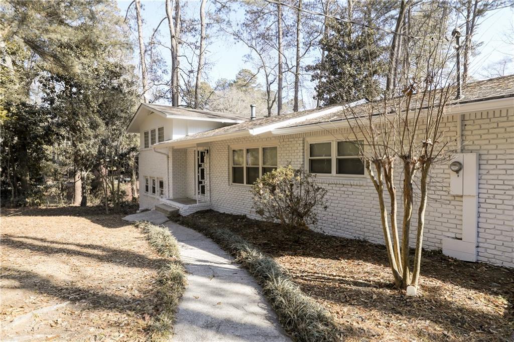 3175 Alton Road Atlanta, GA 30341 - Photo 3 of 76