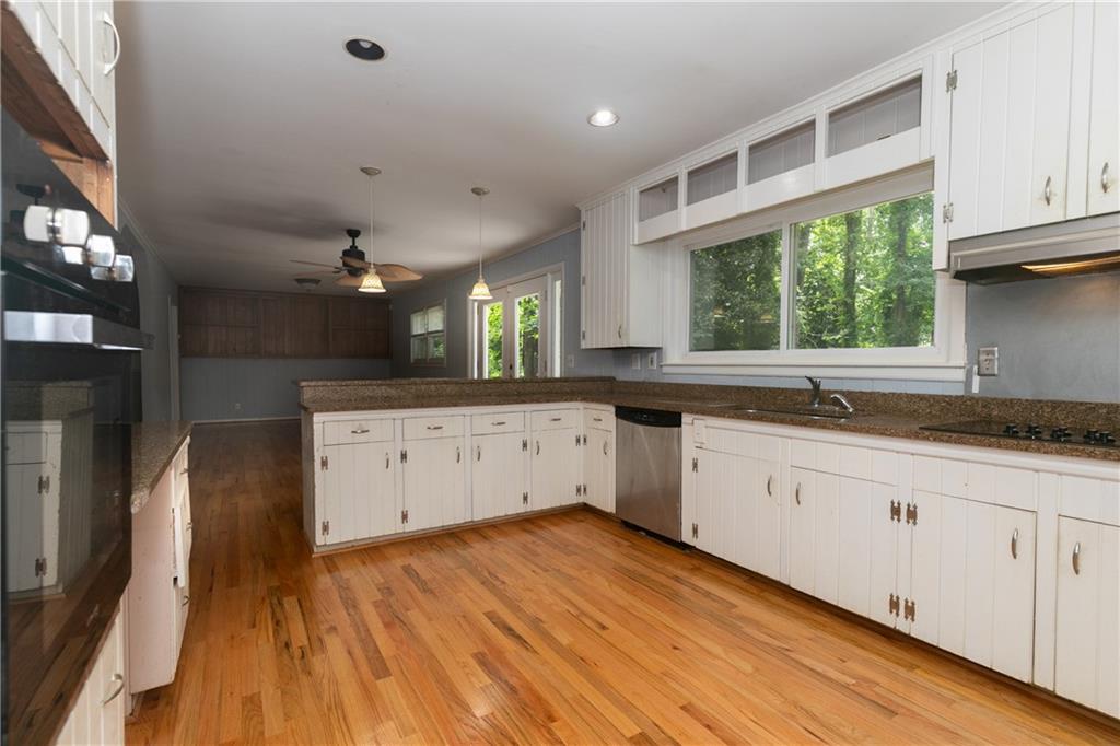 3175 Alton Road Atlanta, GA 30341 - Photo 7 of 76