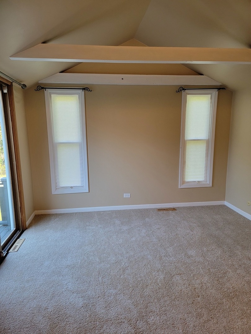 508 Skyline Drive Fox River Grove, IL 60021 - Photo 7 of 24 a view of empty room
