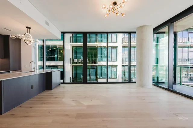 $4,900 | 610 Davis Street, Unit 2608, Austin, TX 78701